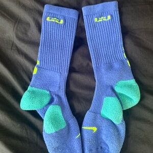 Nike Elite Lebron Blue and Green Athletic Socks L 8 - 13